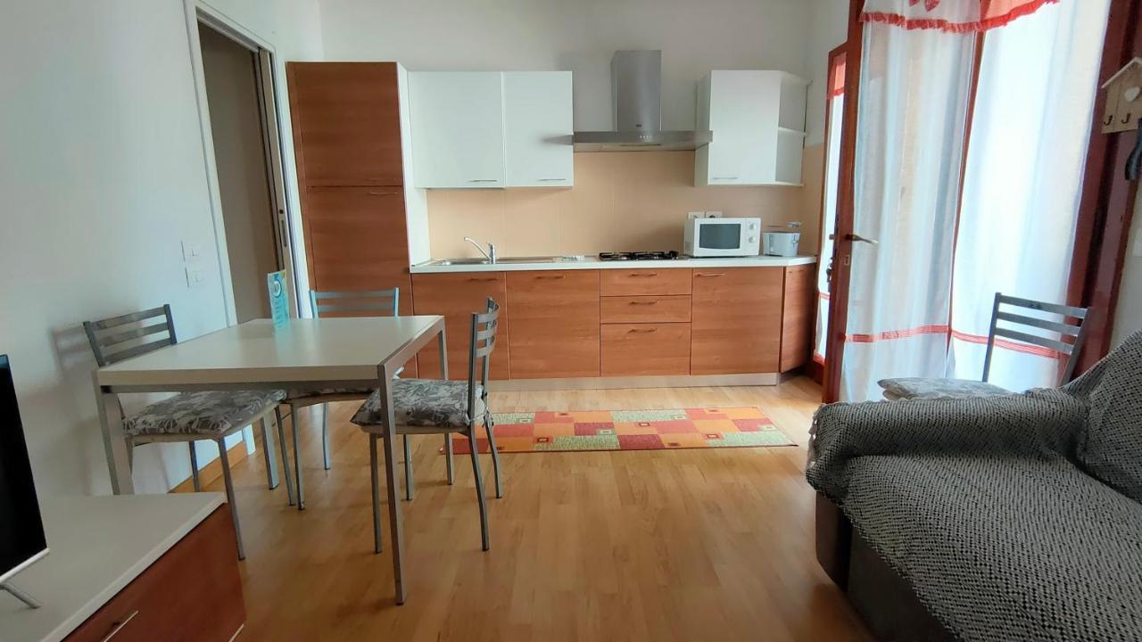 Appartamenti Massimiliano Peschiera del Garda Ngoại thất bức ảnh